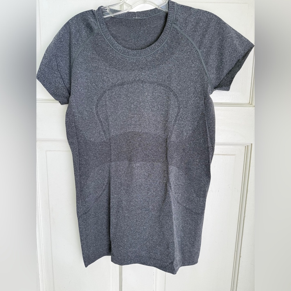 Lululemon short sleeve